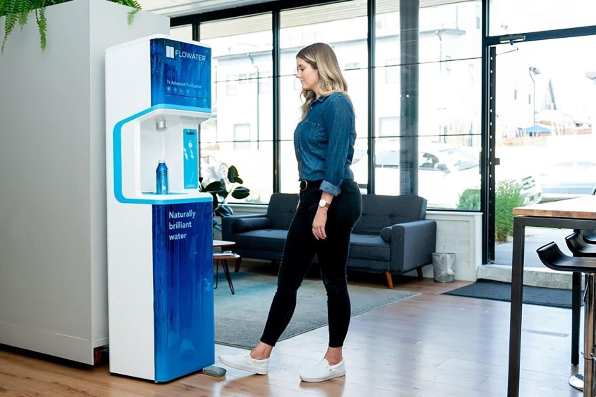 Hydration Stations in Hotels: Revolutionizing Guest Comfort and Sustainability